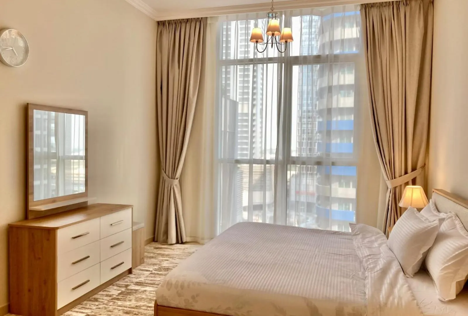 Apartment Signature 1 Bedroom Escape In Dunya Tower Experience Downtown Dubai At Its Finest