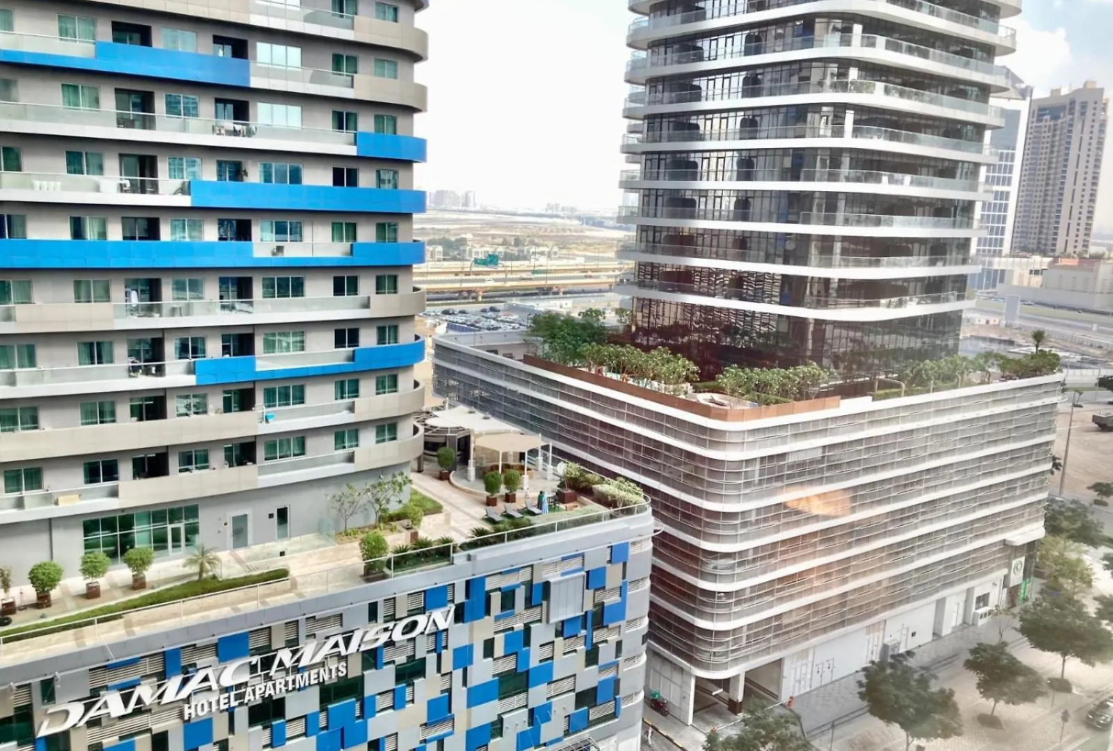Apartment Signature 1 Bedroom Escape In Dunya Tower Experience Downtown Dubai At Its Finest United Arab Emirates